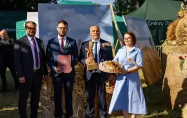 Wyr&oacute;żnienia dla naszych rolnik&oacute;w podczas Święta Plon&oacute;w w Gminie Kętrzyn 15