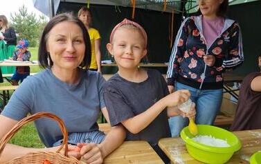 Bajkowy Dzień Dziecka nad jeziorem M&oacute;j 6