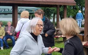 Międzynarodowe spotkanie senior&oacute;w nad jeziorem M&oacute;j w Czernikach 14