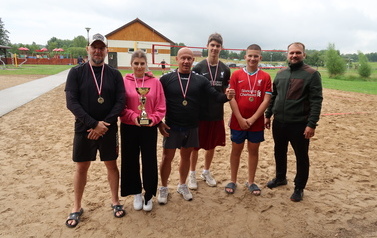 Pożarki najlepsze w gminnym turnieju piłki siatkowej plażowej! 1
