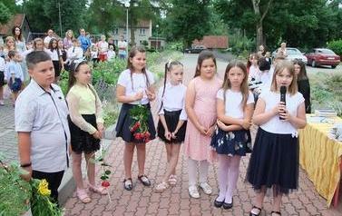Klasa II żegna swoją wychowawczynię (3)