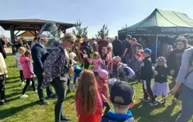 Wielkanocne szukanie jejek 16