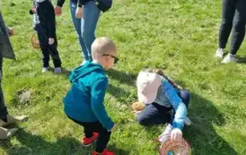 Wielkanocne szukanie jejek 25