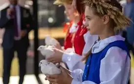 Święto Plon&oacute;w w Karolewie - delegacje z miast partnerskich 1