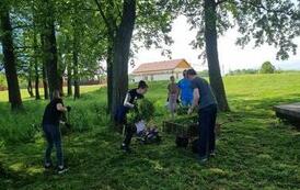 Urzędnicy zn&oacute;w pokazali, że potrafią działać nie tylko za biurkiem! 16