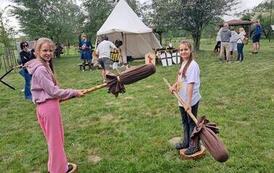Bajkowy Dzień Dziecka nad jeziorem M&oacute;j 44