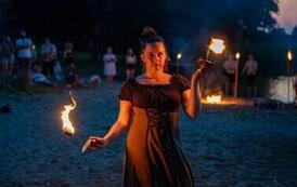Magiczna Noc Świętojańska nad Jeziorem M&oacute;j 32