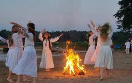 Magiczna Noc Świętojańska nad Jeziorem M&oacute;j 68