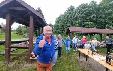 Międzynarodowe spotkanie senior&oacute;w nad jeziorem M&oacute;j w Czernikach 39