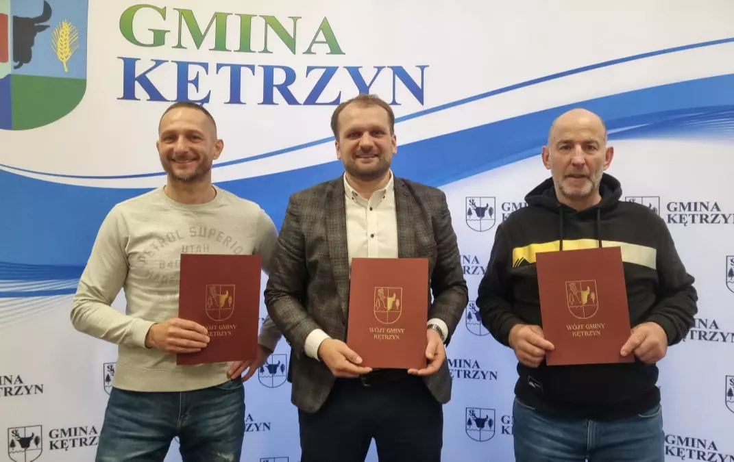 Zdjęcie do Orzeł otrzymuje wsparcie