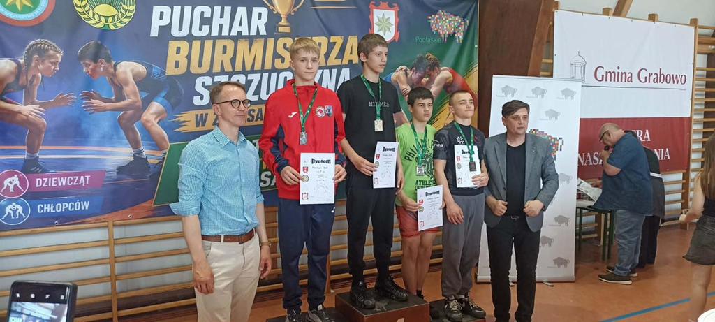 Zawodnicy na&nbsp;podium