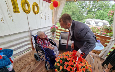 Zdjęcie do Niecodzienny Jubileusz 100-lecia urodzin mieszkanki Gminy Kętrzyn